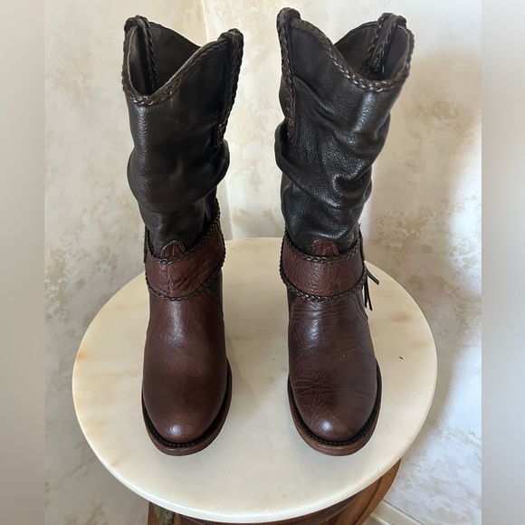 New in box! Women’s all leather cowboy / rodeo boots! New, Never worn. - Picture 2 of 7